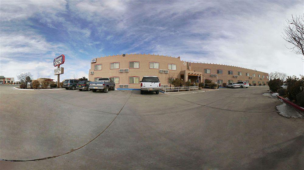 Econo Lodge Inn & Suites Santa Fe Exterior photo